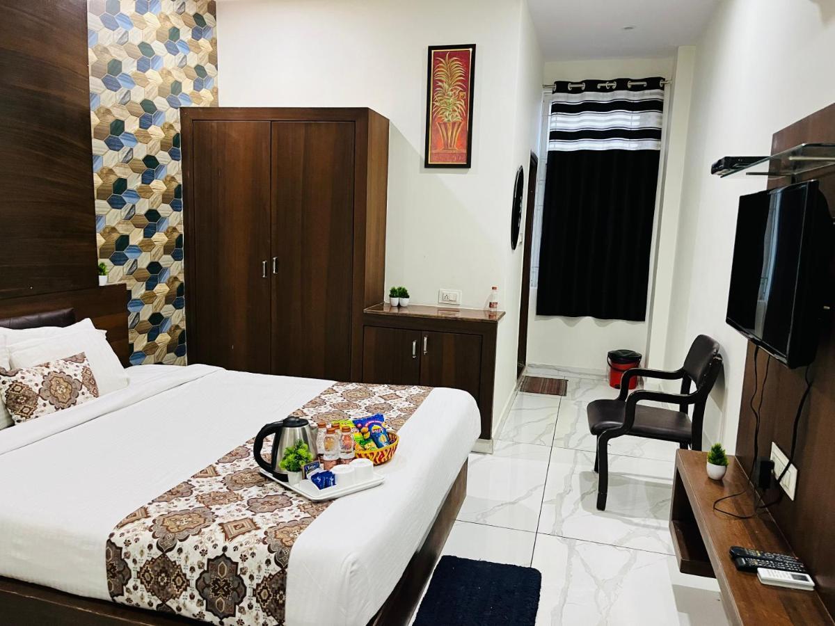 Hotel Plaza Hyderabad Airport Zone Shamshabad Exterior foto