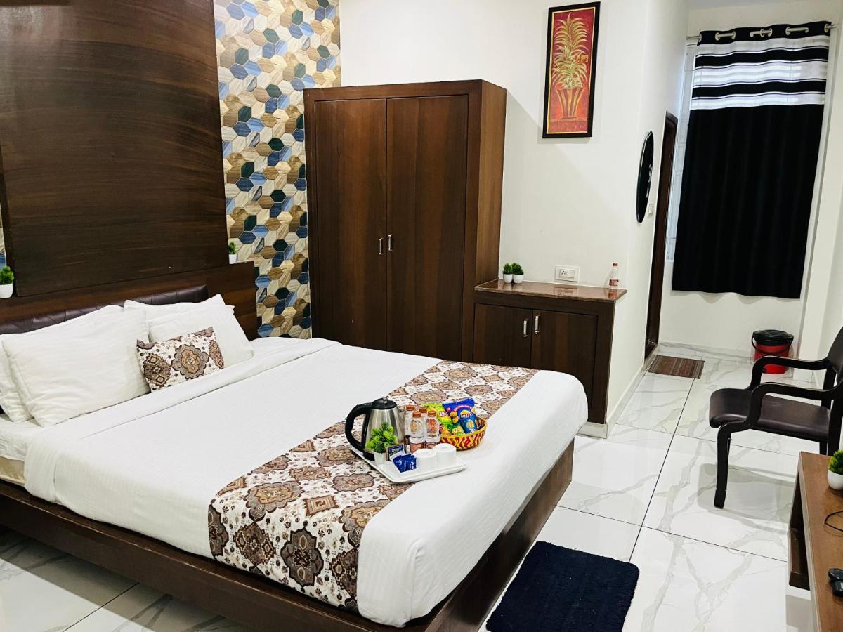 Hotel Plaza Hyderabad Airport Zone Shamshabad Exterior foto